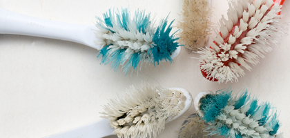 Cambiar de cepillo de dientes cada 3 meses